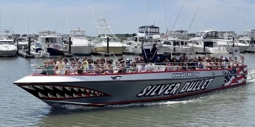 Silver Bullet Dolphin Watch Speed Boat - Happy Hour 4:30pm  Available July- Labor Day Weekend